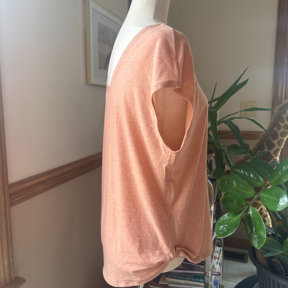 Patagonia Glorya Twist Top, Large, Reversible Front to Back, NWT - Picture 11 of 12